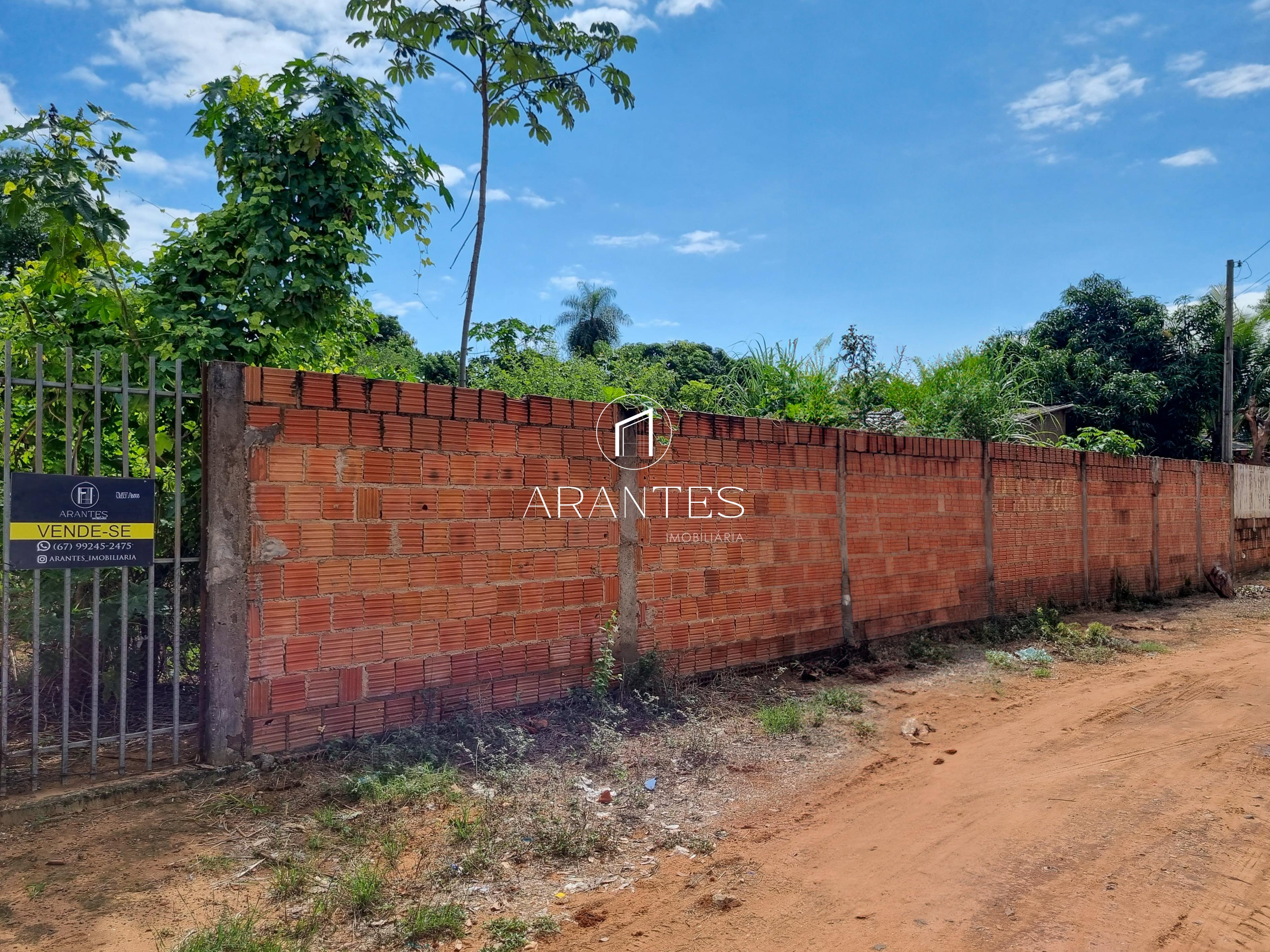 Terreno à venda no Bairro Vila Haro