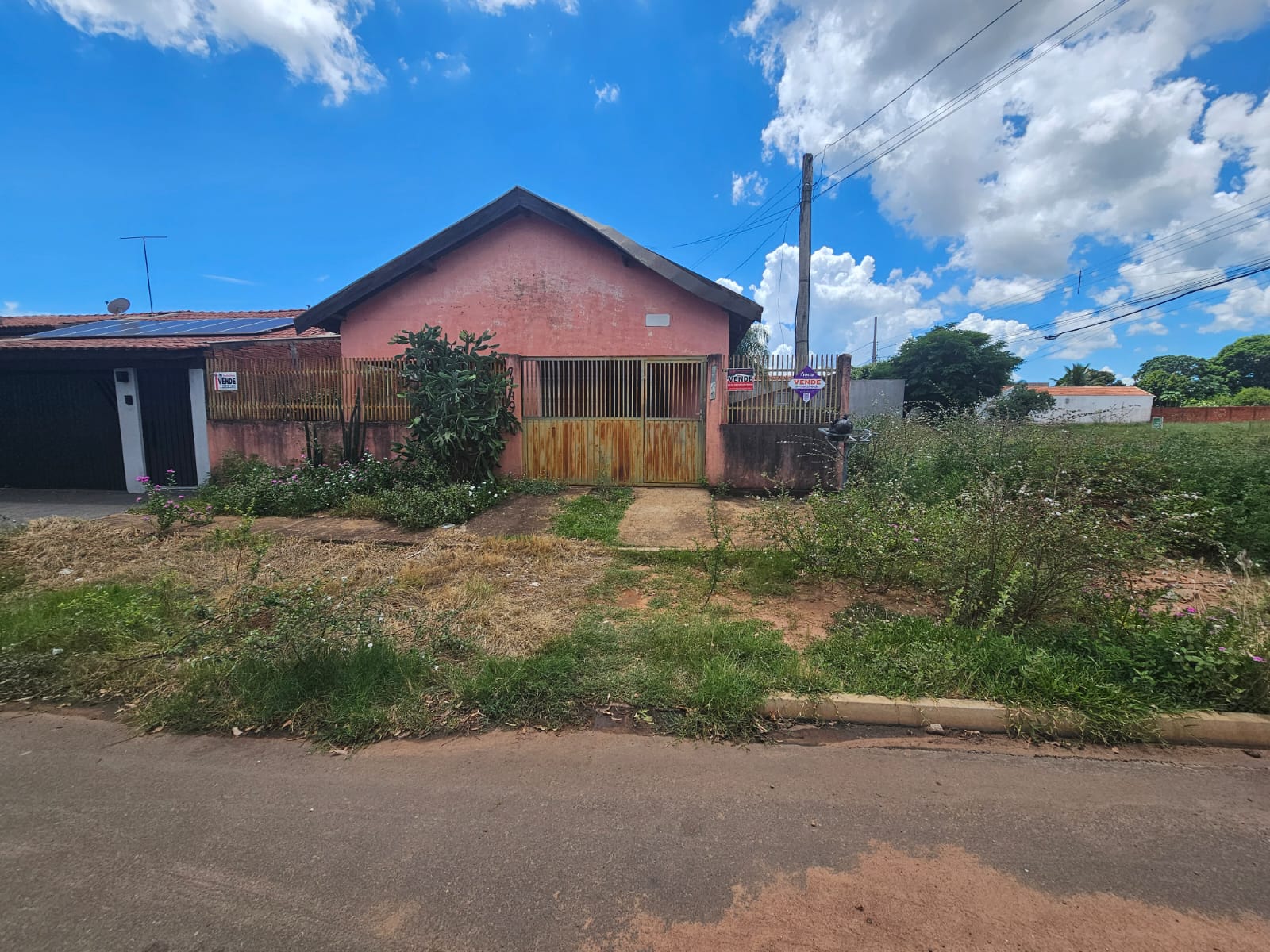 Oportunidade de 1Terreno+ 1Casa bairro Vila Nova