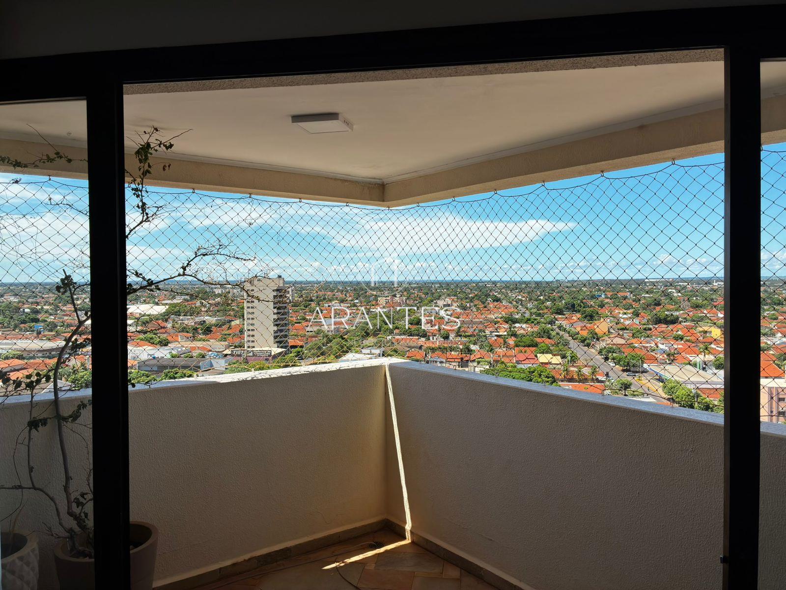 Apartamento 3 qts (1 ste) – Centro – Edifício José Falcão – Sala Ampla + Sacada