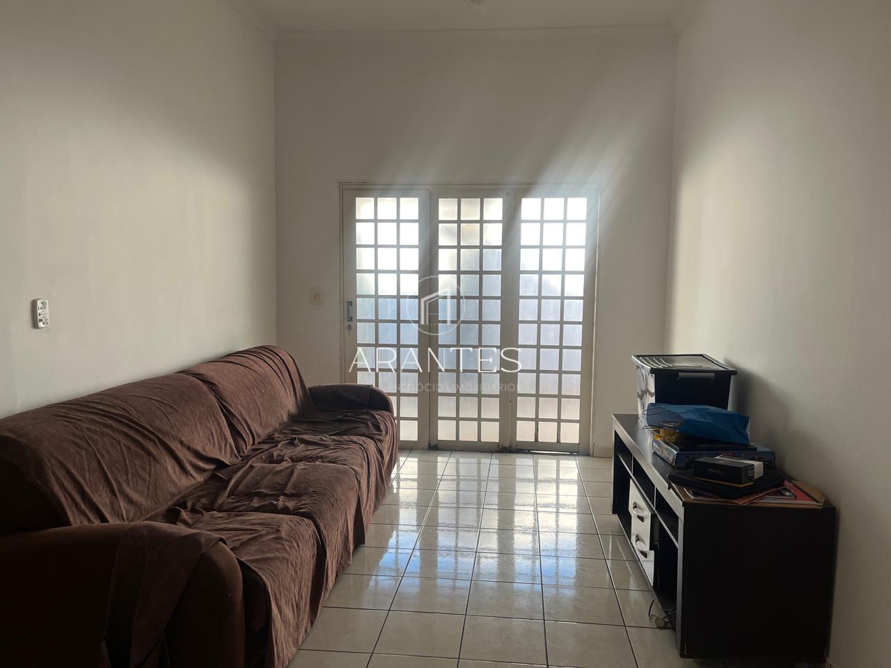 CASA NO BAIRRO COLINOS À VENDA