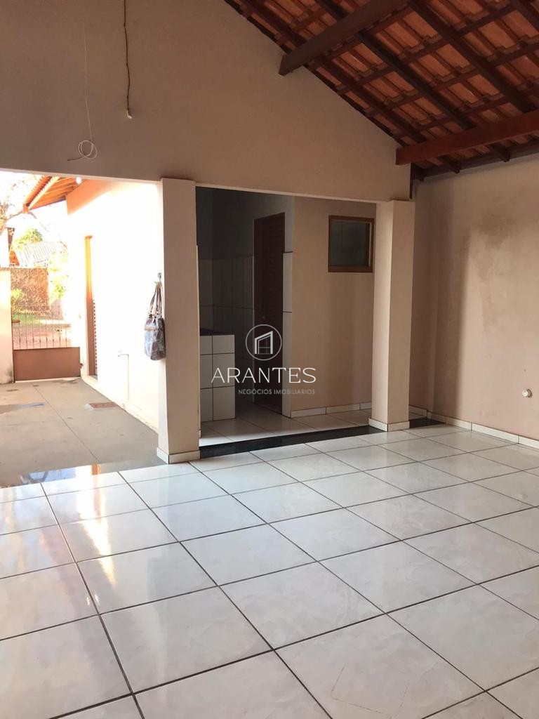 Casa à Venda – Bairro Colinos