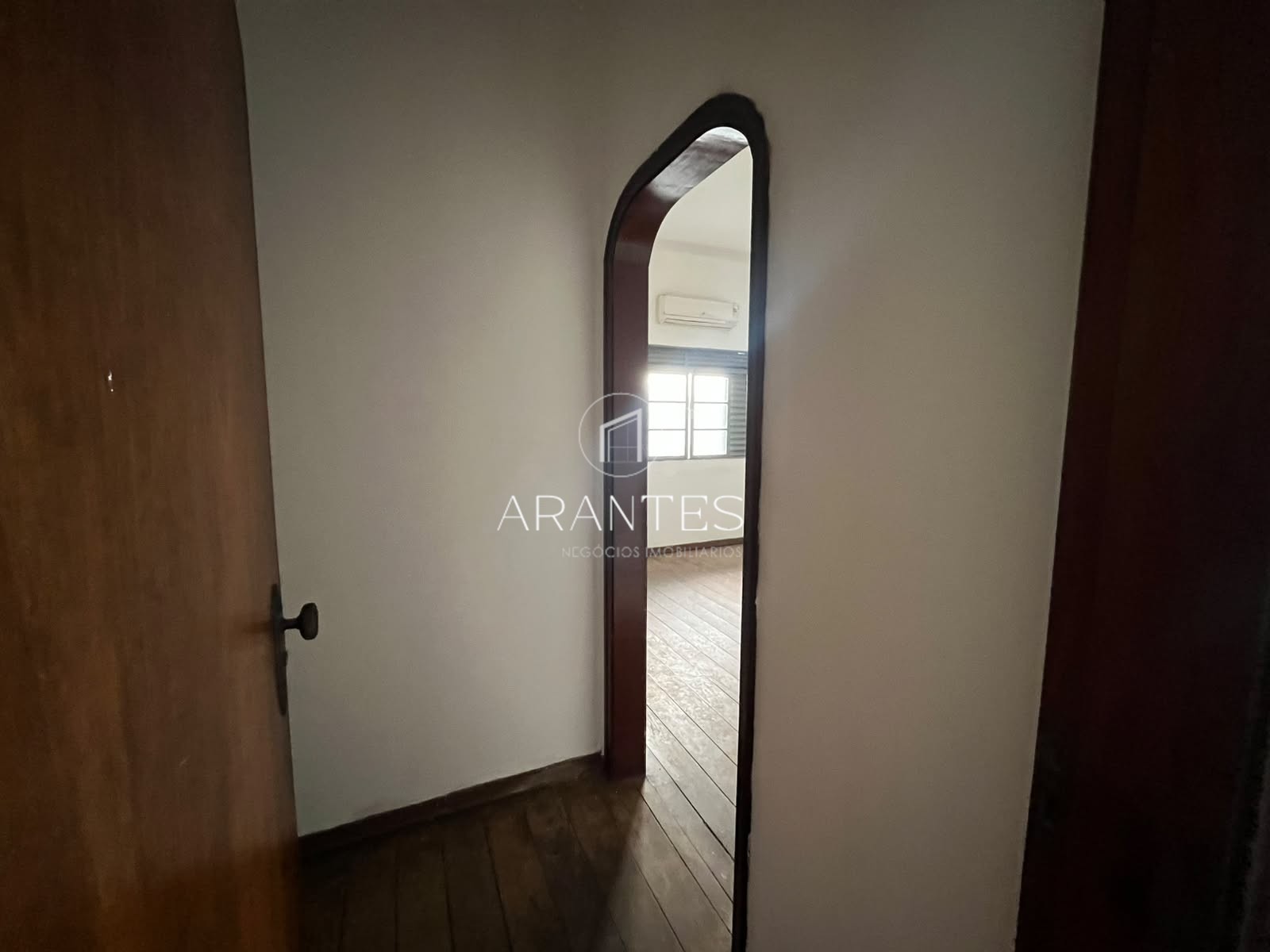 CASA NO CENTRO PRA VENDA OU LOCAÇÃO