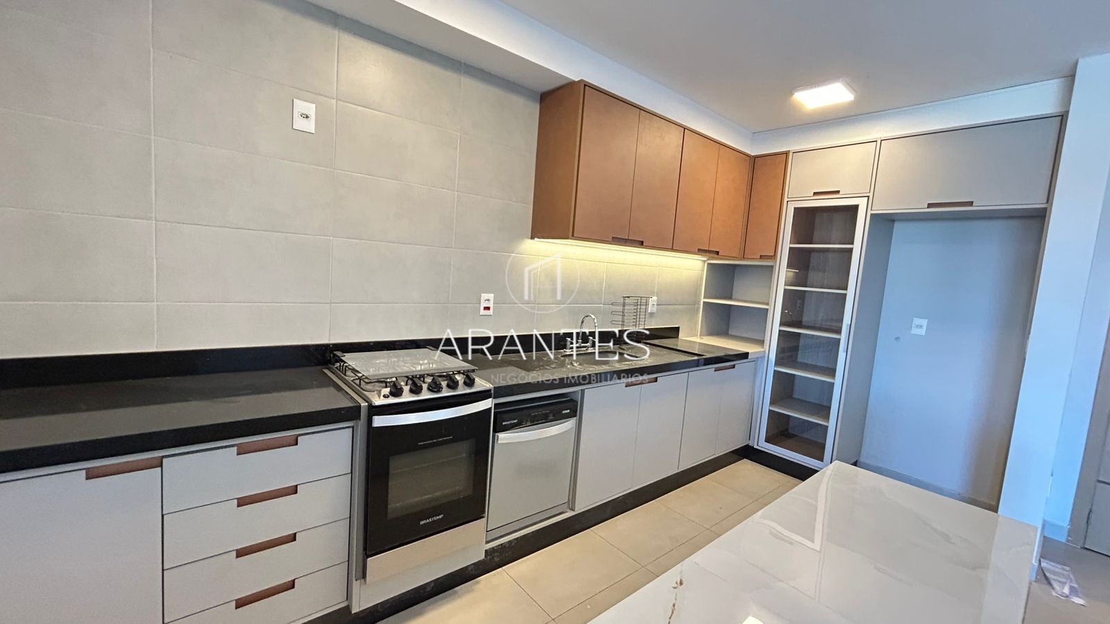 Apartamento para locação no Duetto Iguatemi