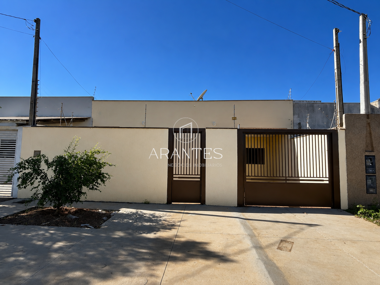 Casa Terreia com suite, Jardim Alvorada- Oportunidade!