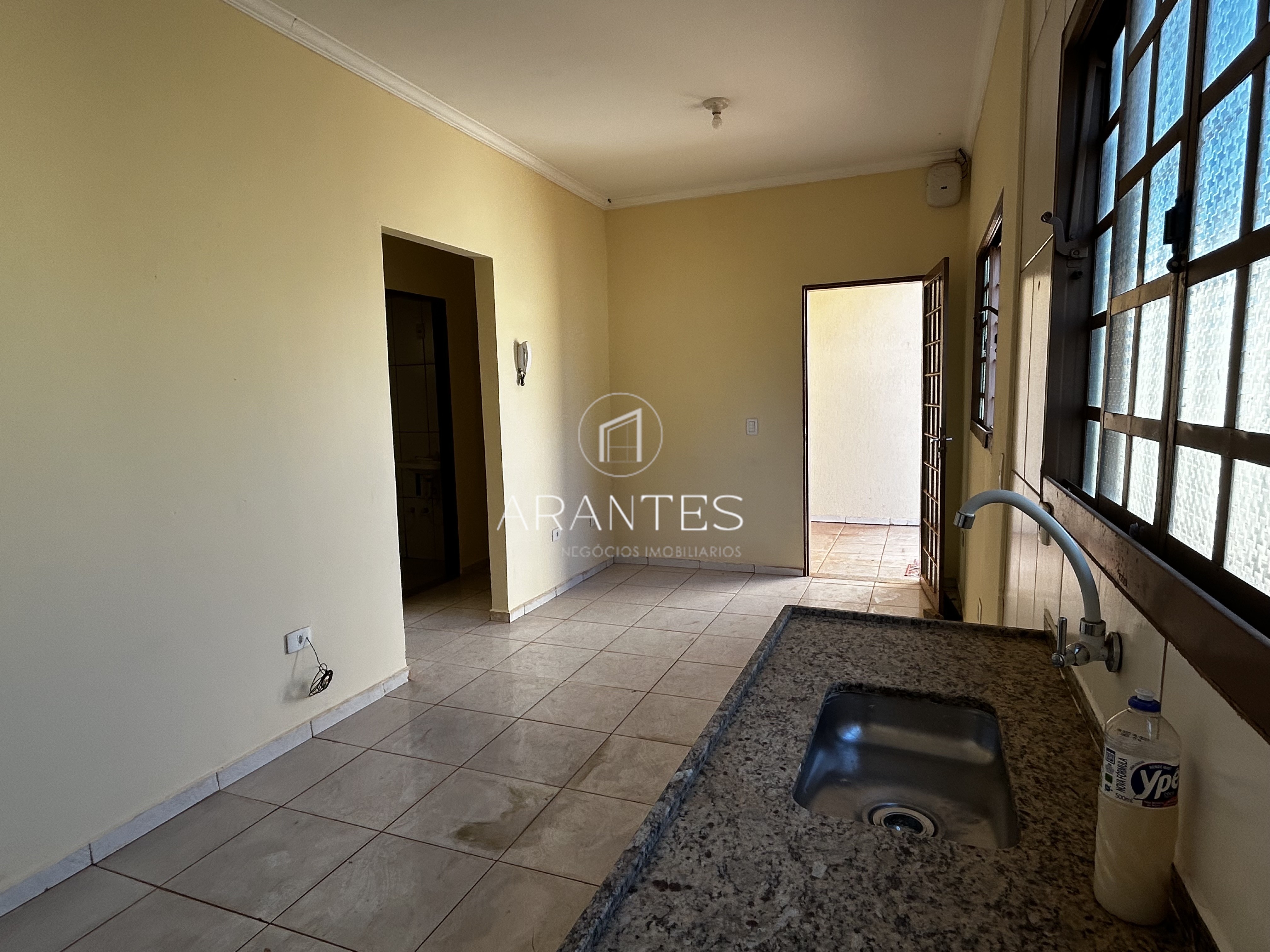 Casa Terreia com suite, Jardim Alvorada- Oportunidade!