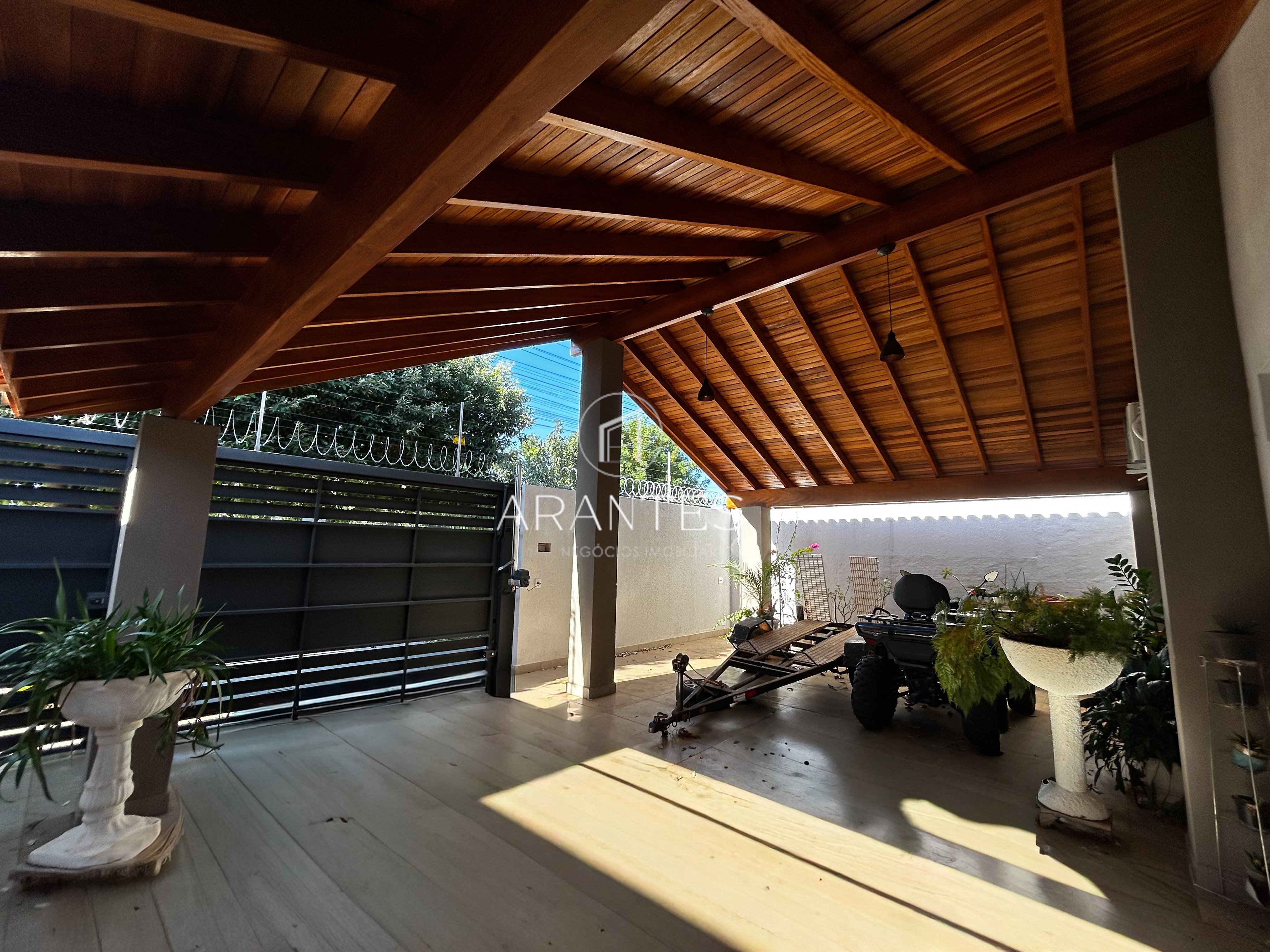 Casa Moderna com Espaço Gourmet e Acabamento em Alto Padrão