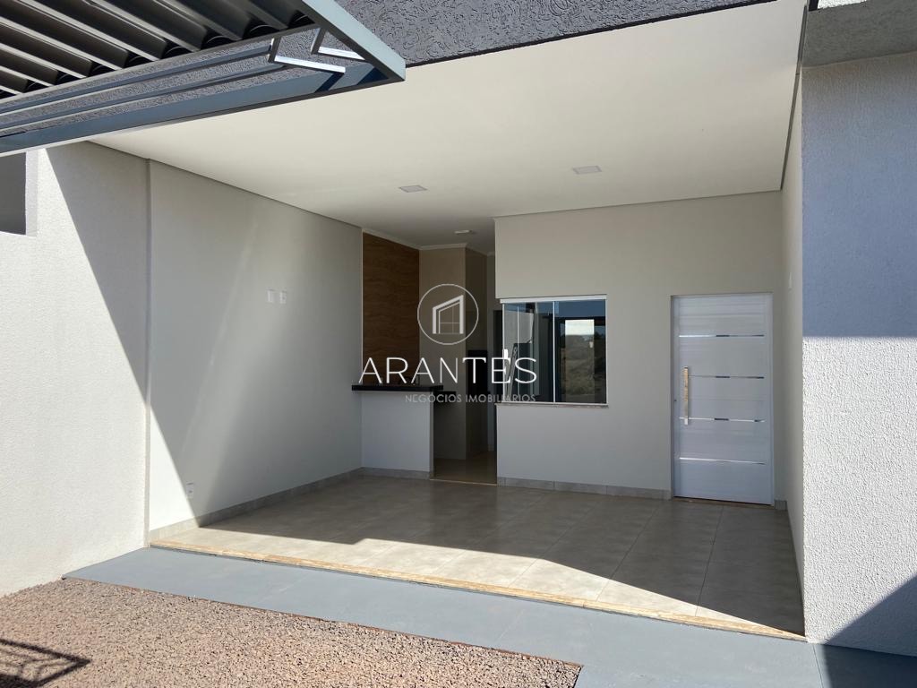 Casa à venda no Bairro Ipê III – Conforto, espaço e área de lazer!