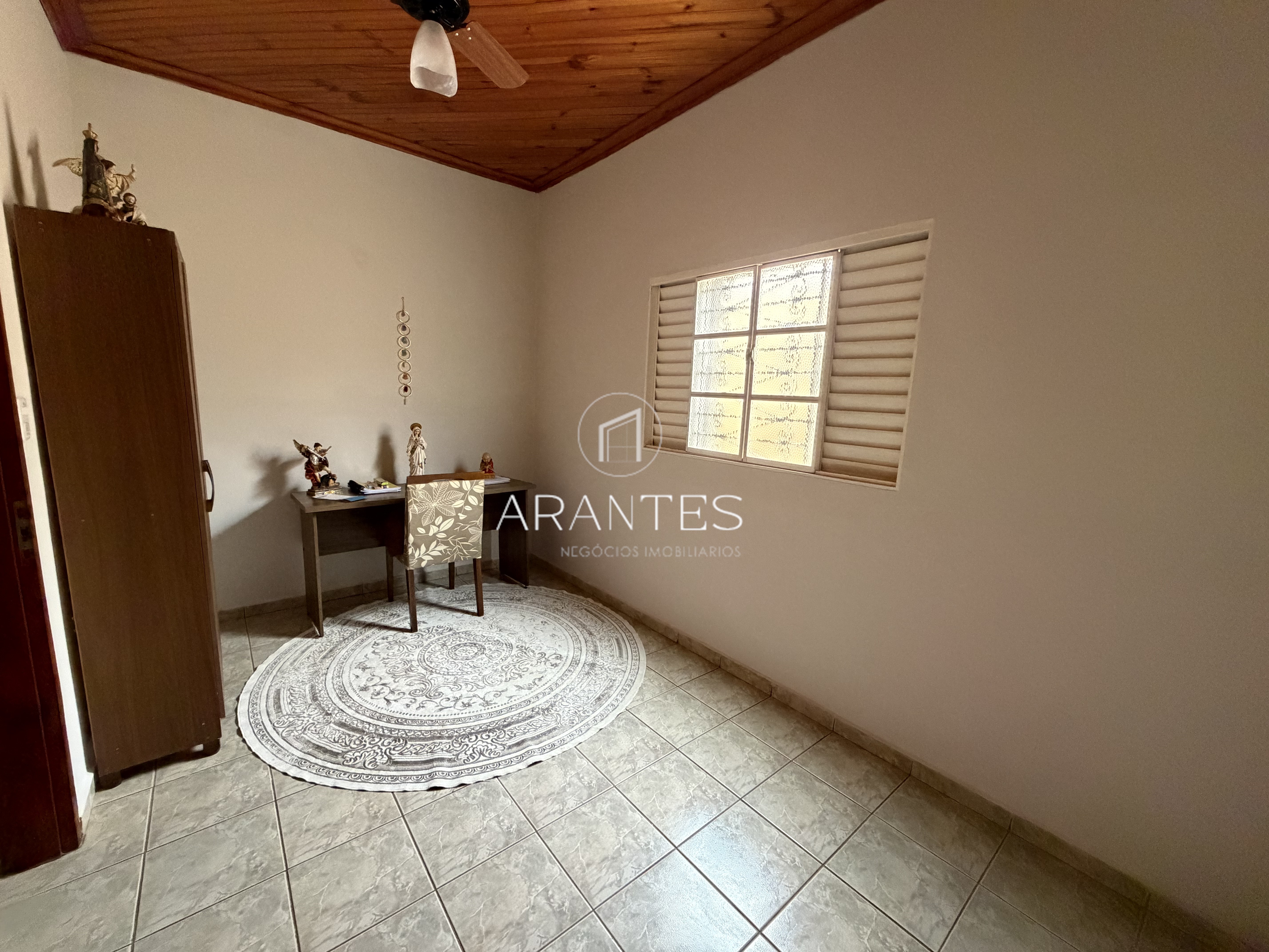 CASA À VENDA COLINOS 500m2 DE TERRENO