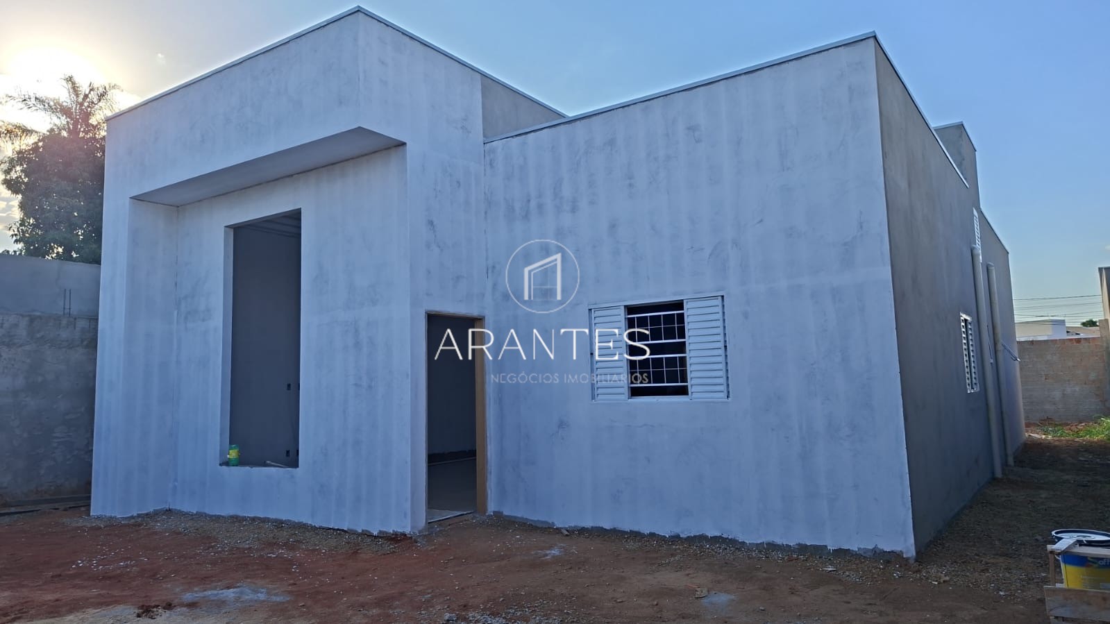 Oportunidade Casa parte Cinza em mais Park