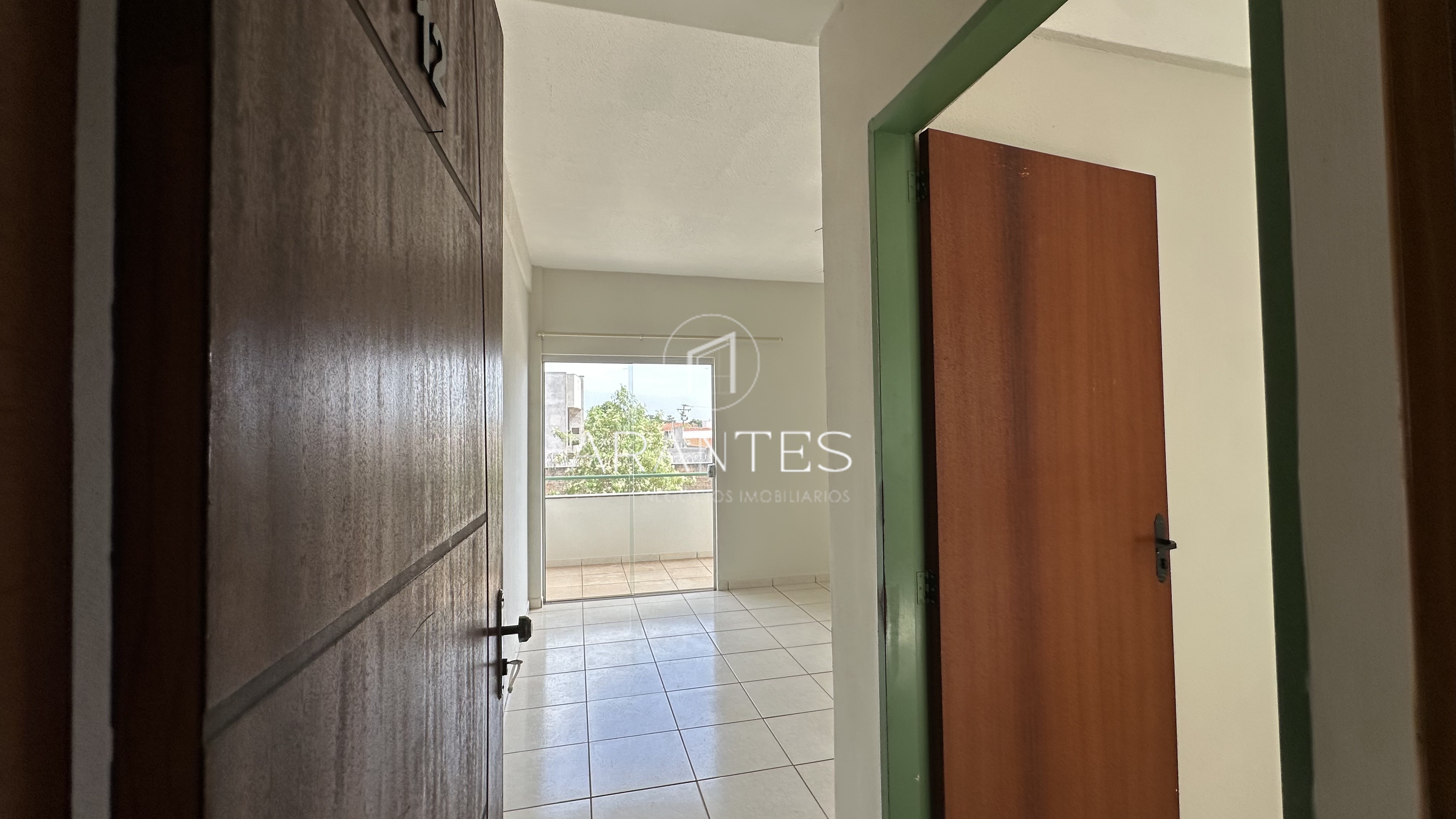 VENDE-SE APARTAMENTO no BAIRRO SANTOS DUMONT