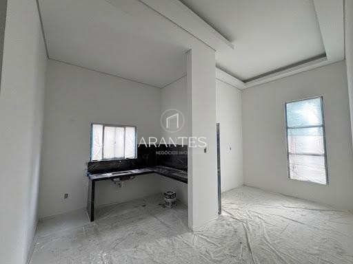 CASA AMPLA COM 3 QUARTOS NO BELA VISTA DA LAGOA