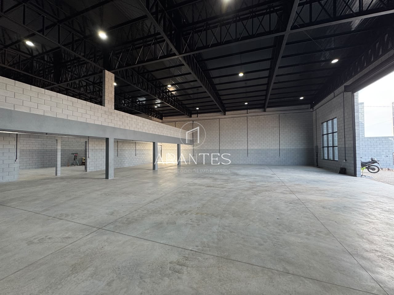 BARRACÃO / GALPÃO COMERCIAL PARA LOCAÇÃO – BAIRRO BELA VISTA DA LAGOA| TRÊS LAGOAS/MS