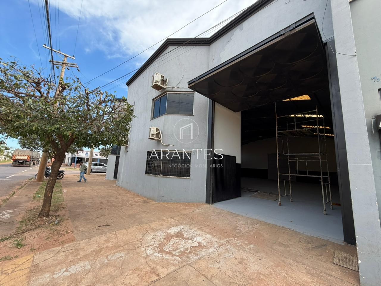 GALPÃO COMERCIAL DE ESQUINA – AVENIDA RANULPHO MARQUES LEGAL | TRÊS LAGOAS/MS