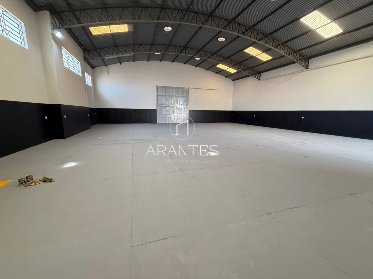GALPÃO COMERCIAL DE ESQUINA – AVENIDA RANULPHO MARQUES LEGAL | TRÊS LAGOAS/MS