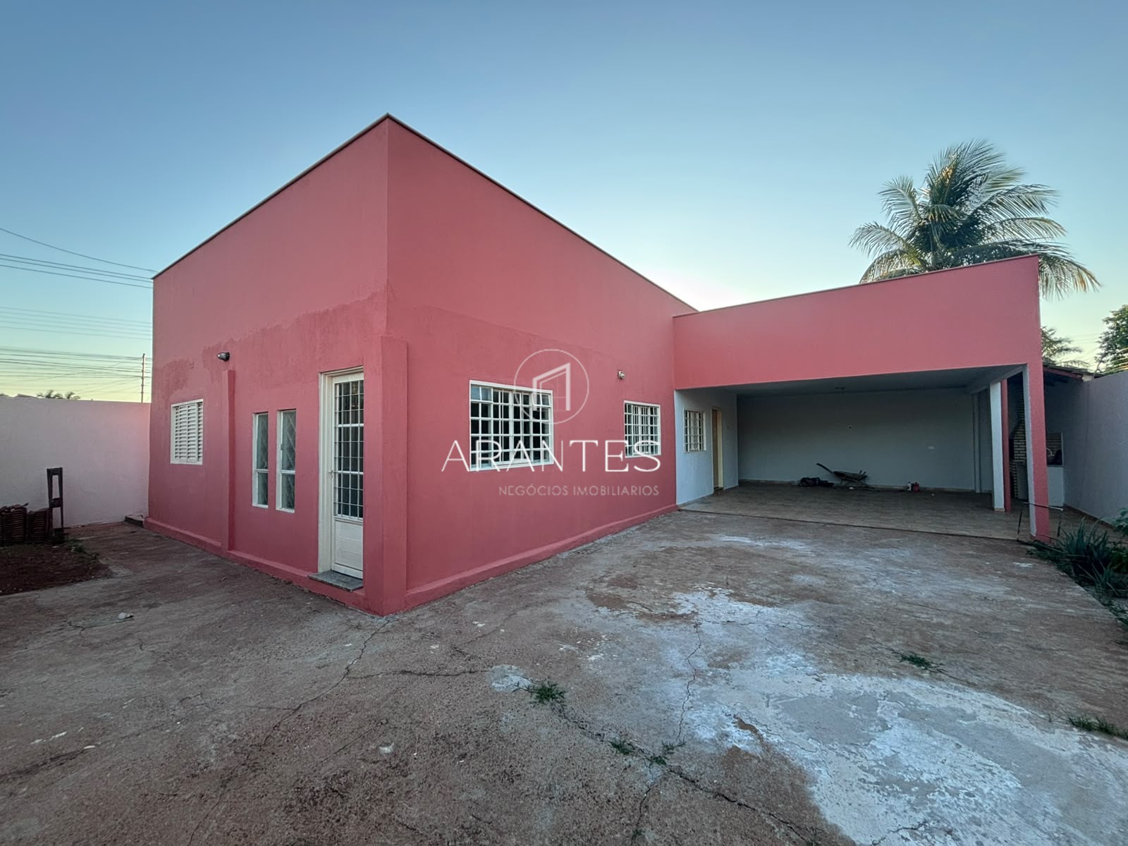 Casa ampla com 3 dormitórios + 1 edicula I Bairro Centro