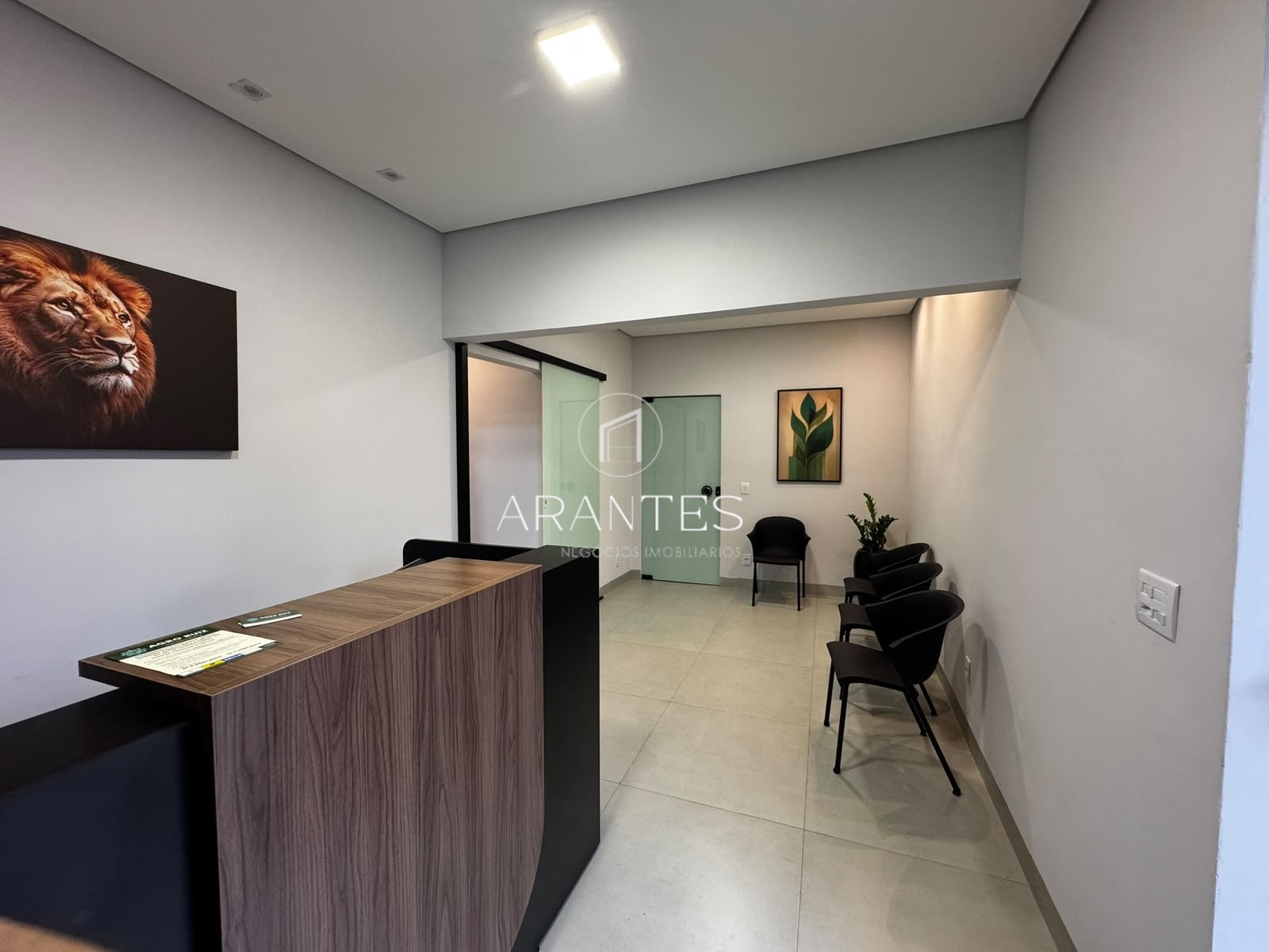 SALA COMERCIAL PARA LOCAÇÃO NO CENTRO 