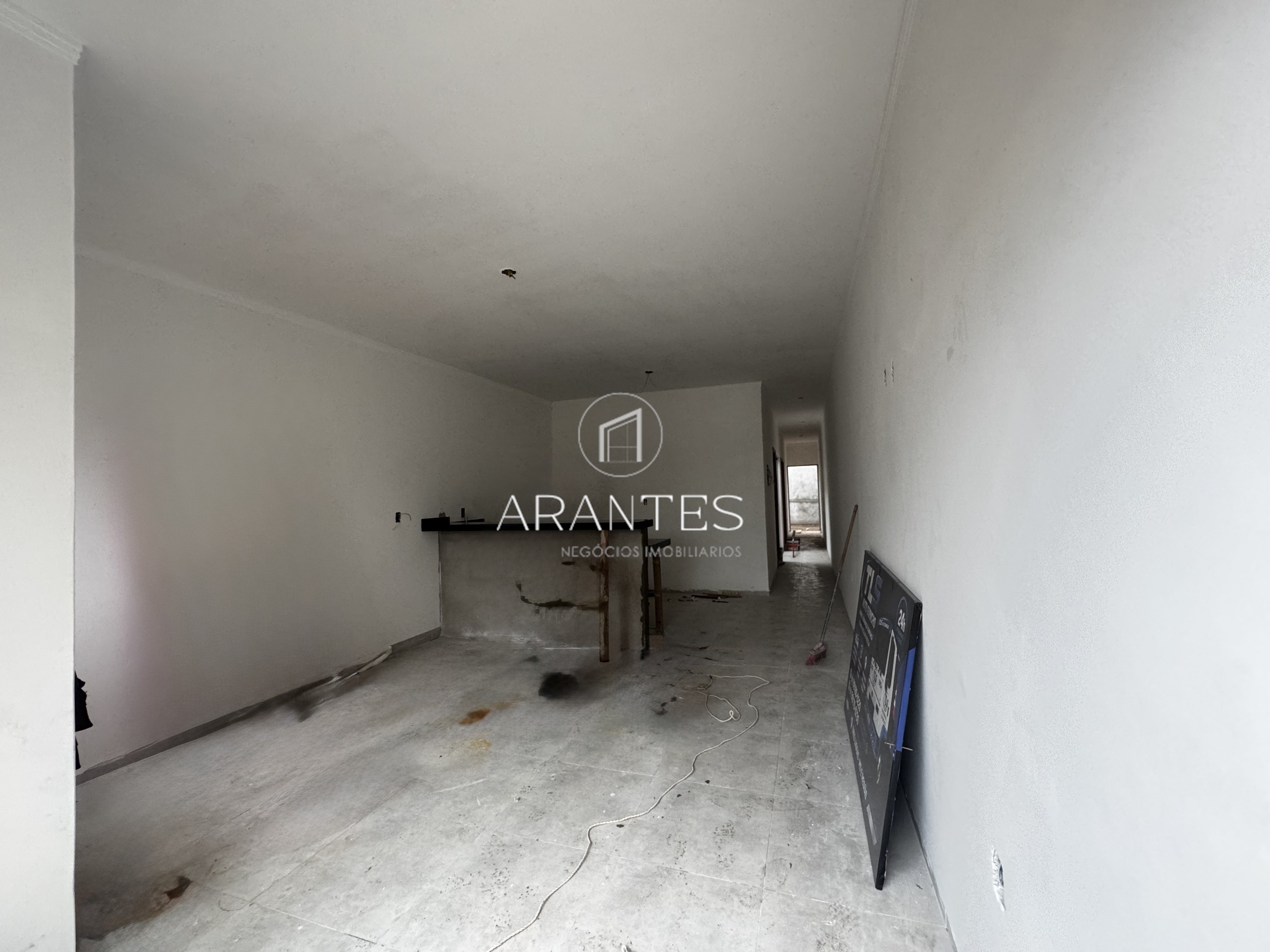 CASA A VENDA SETSUL 2 QUARTOS C\SUITE