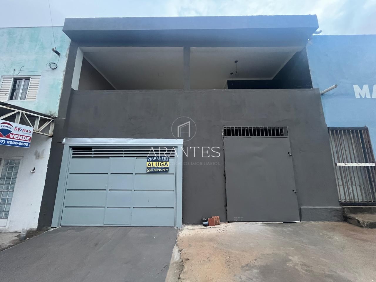 ALUGO CASA NO BAIRRO JK