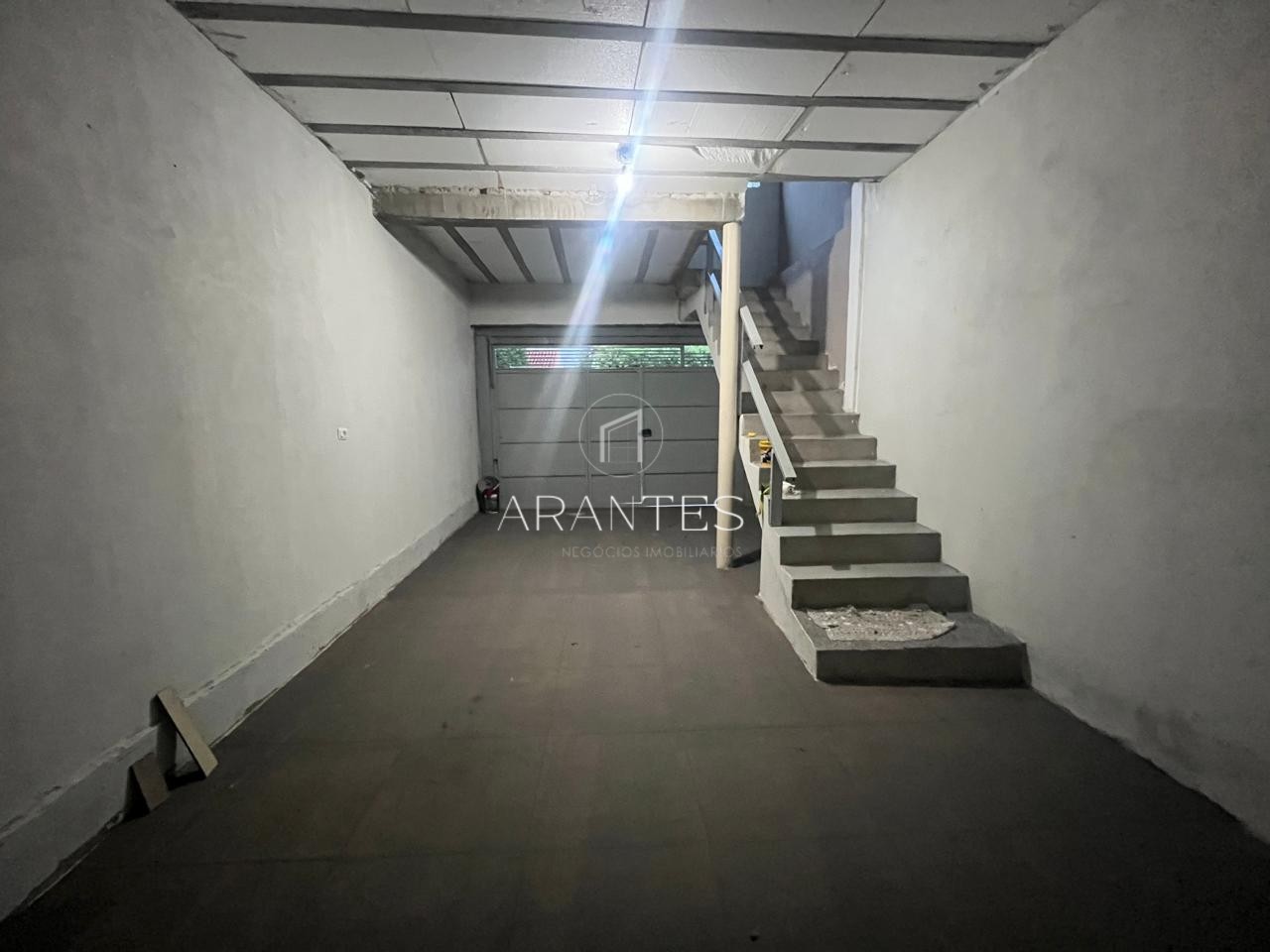 ALUGO CASA NO BAIRRO JK
