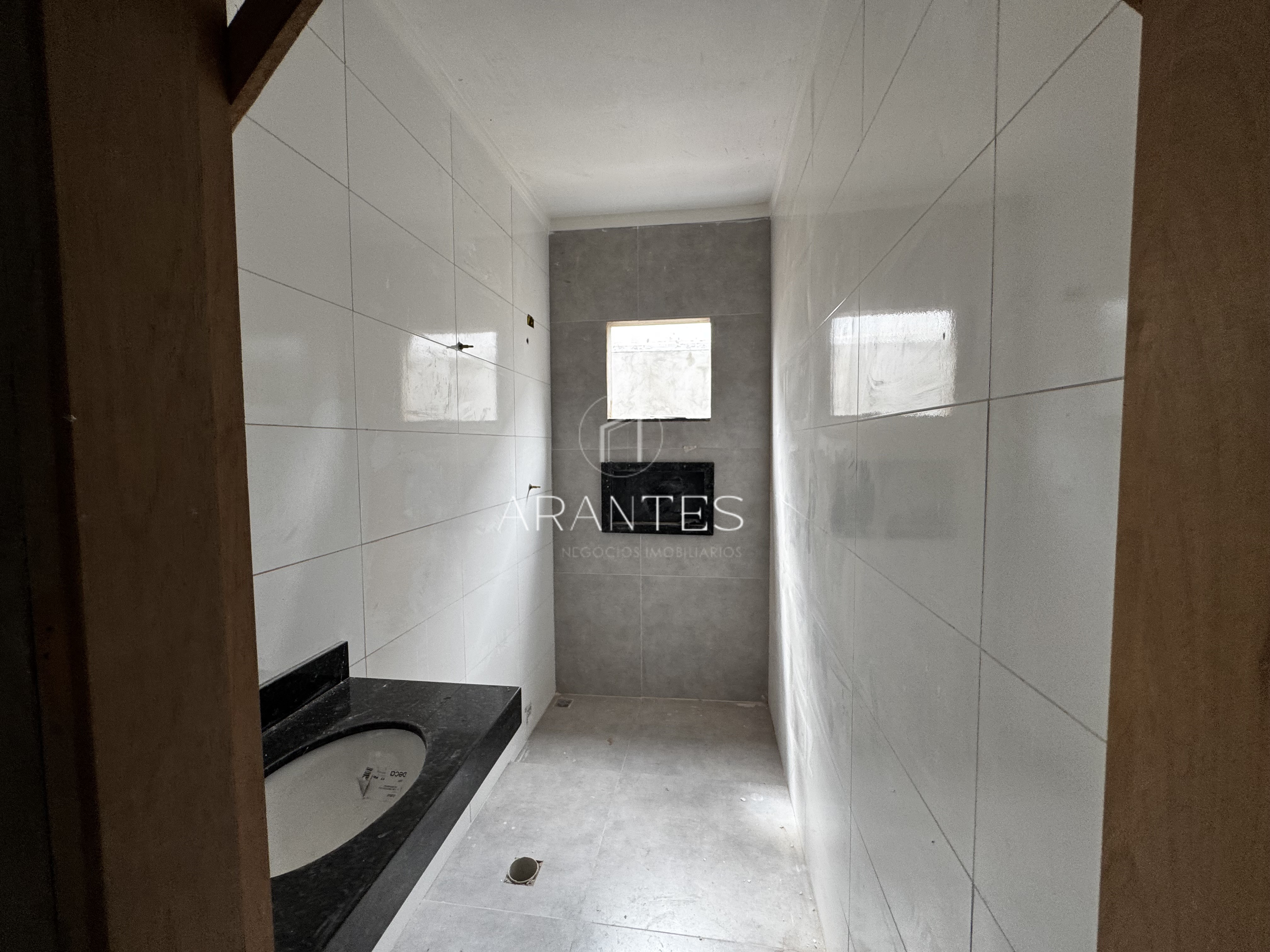 CASA A VENDA NO BOSQUE DAS ARARA 2 QUARTOS