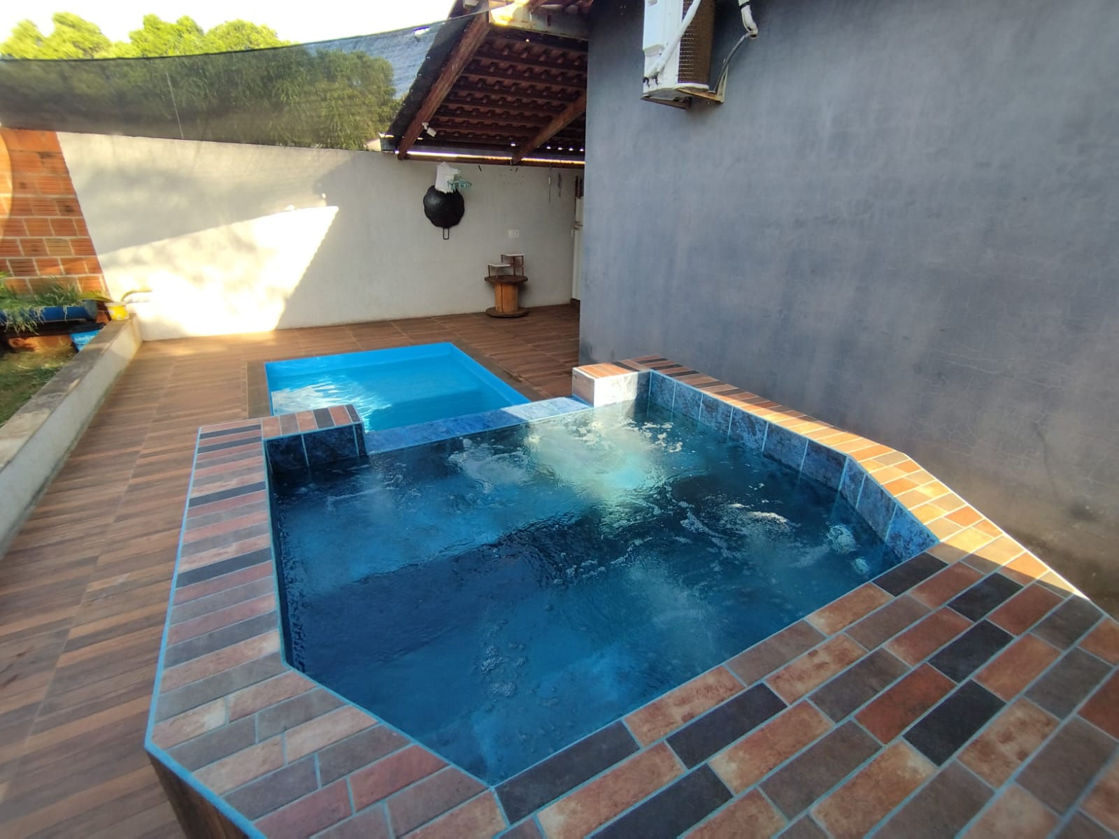 Vídeo de Linda Casa com Piscina