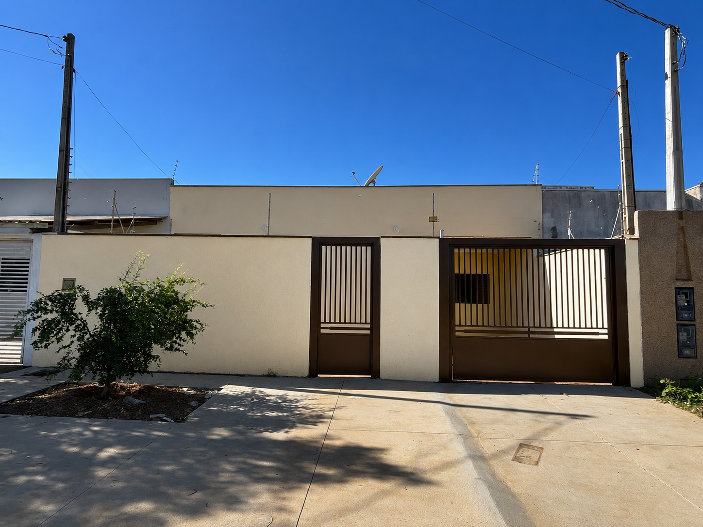 Vídeo de Casa Terreia com suite, Jardim Alvorada- Oportunidade!