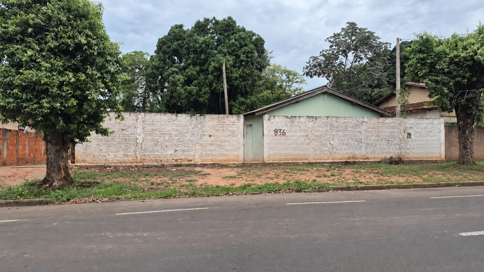 Vídeo de Casa à venda com terreno de 1.000 m² em excelente localização. 